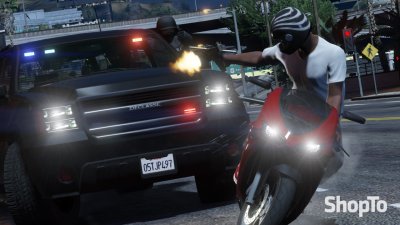 Franklin shoots swat