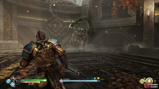 when she rises like this, dodge to the side to avoid her lunge.