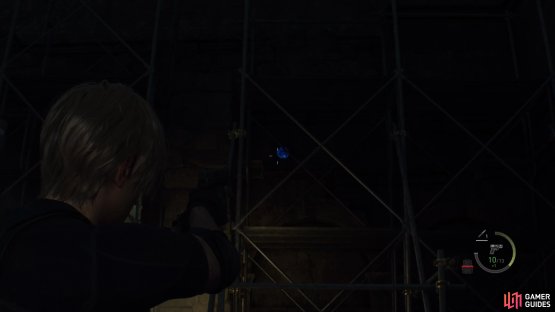 to find the medallion sitting behind the scaffolding. 