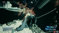 Stagger Sephiroth,him to trigger an Aerith and Cloud combo attack.