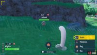 During a wild Pok&eacute;mon battle, you can use Pok&eacute; Balls. (Credit: Serebii)
